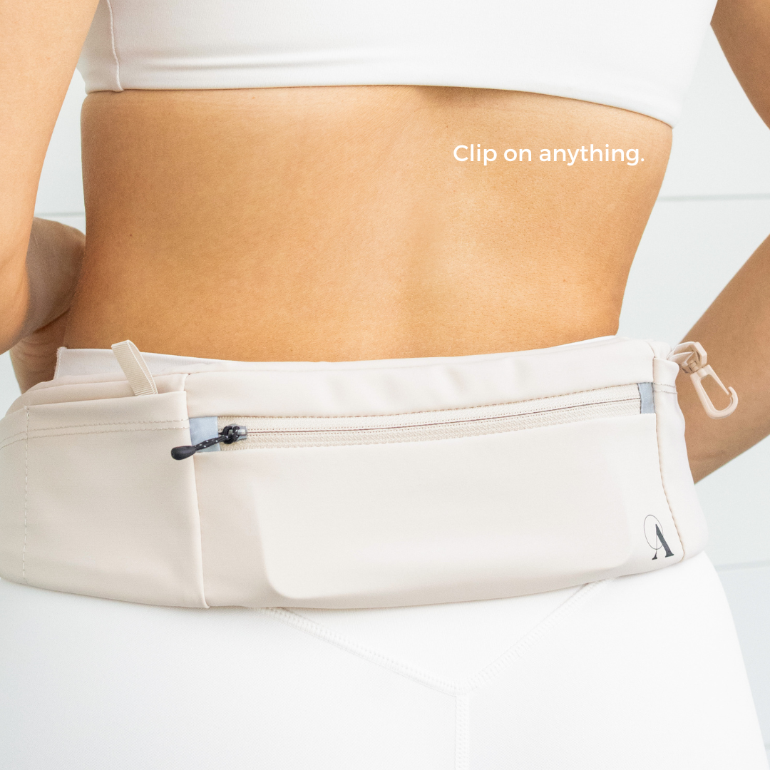 The Attachdᵀᴹ Hands-Free Dog Belt