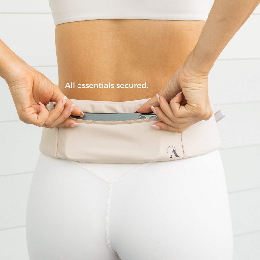 The Attachdᵀᴹ Hands-Free Dog Belt